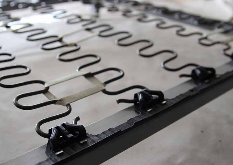 Пружина "змейка"